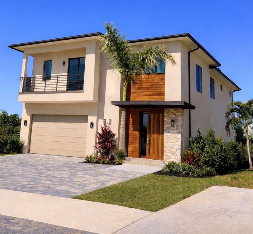 245 NE 11th Street, Delray Beach, FL 33483