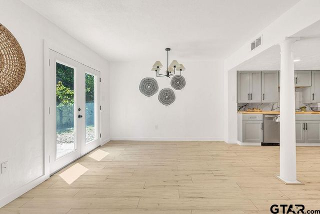 1615 Ginger Dr, Hideaway, TX 75771