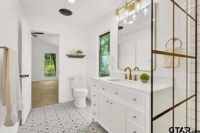 1615 Ginger Dr, Hideaway, TX 75771