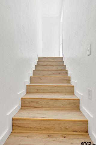 1615 Ginger Dr, Hideaway, TX 75771