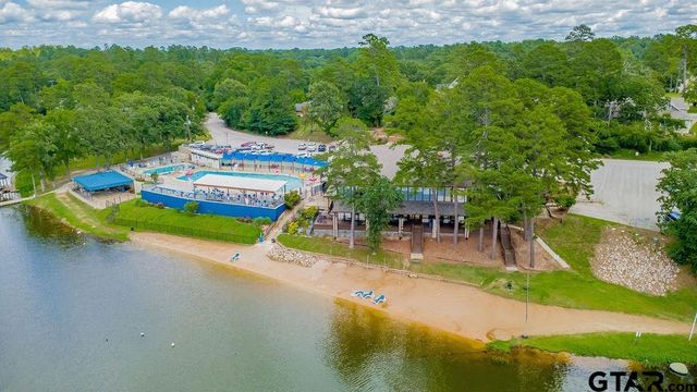 1615 Ginger Dr, Hideaway, TX 75771