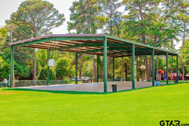 1615 Ginger Dr, Hideaway, TX 75771