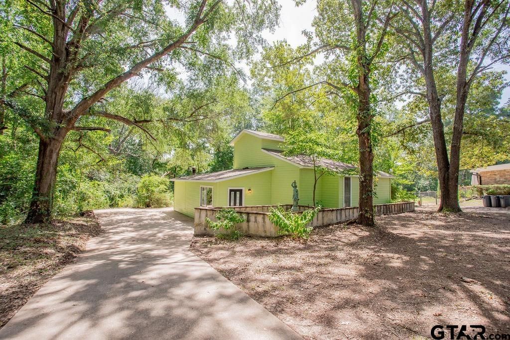 1615 Ginger Dr, Hideaway, TX 75771