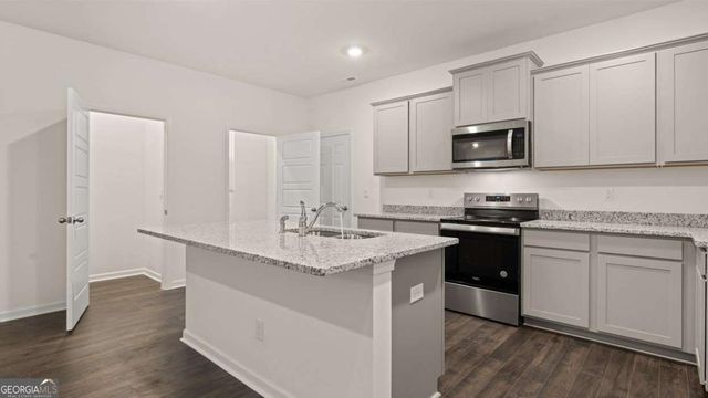 364 Sound Circle, Stockbridge, GA 30281