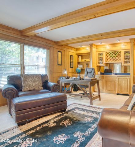 161 Gardiner Lake Rd, Louisville, KY 40205