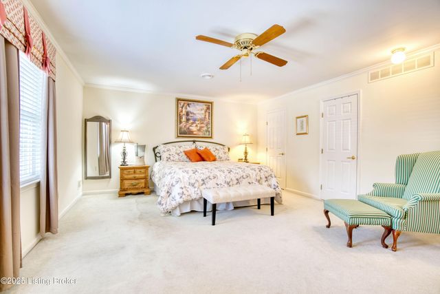 161 Gardiner Lake Rd, Louisville, KY 40205