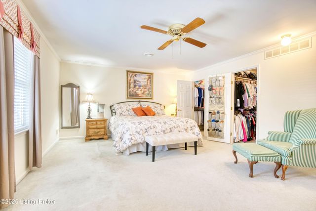 161 Gardiner Lake Rd, Louisville, KY 40205
