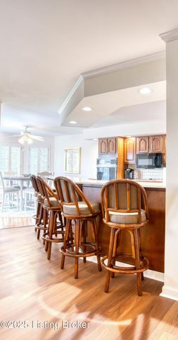 161 Gardiner Lake Rd, Louisville, KY 40205