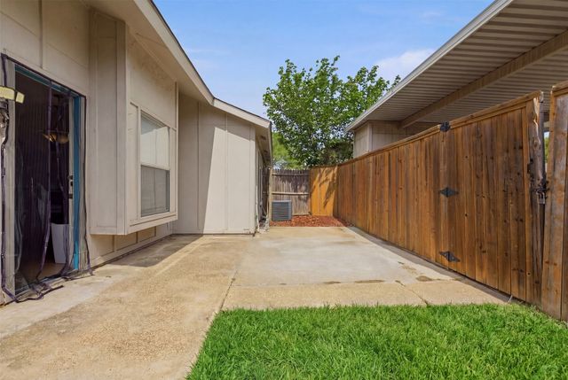 3919 Queens Court, Garland, TX 75043