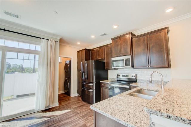 609 Fishers CT, Hampton, VA 23666