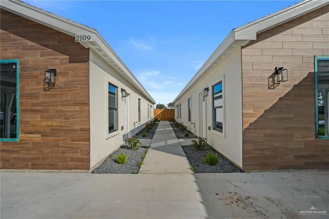 2109 Viviana Street 4, Edinburg, TX 78504