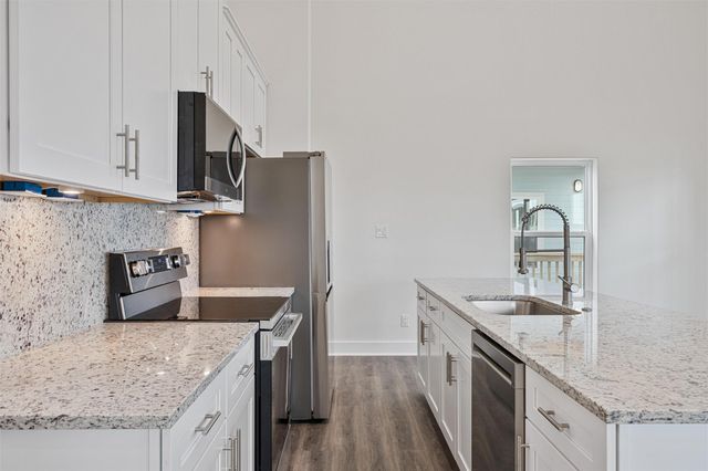 877 Alberdie Drive, Crystal Beach, TX 77650