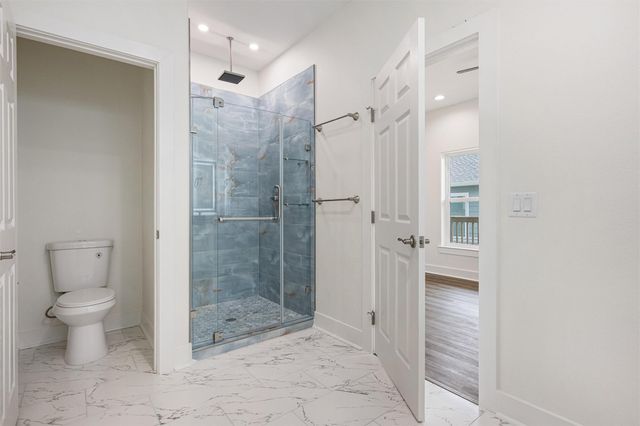 877 Alberdie Drive, Crystal Beach, TX 77650