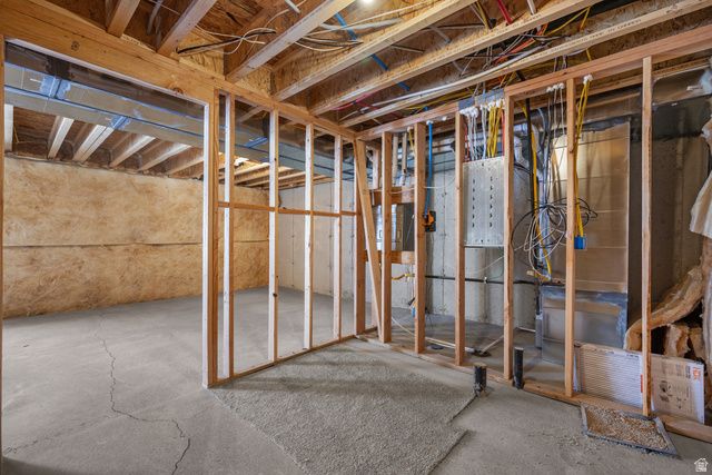 1048 N WAYNE DR, Saratoga Springs, UT 84045