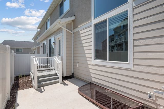 1048 N WAYNE DR, Saratoga Springs, UT 84045