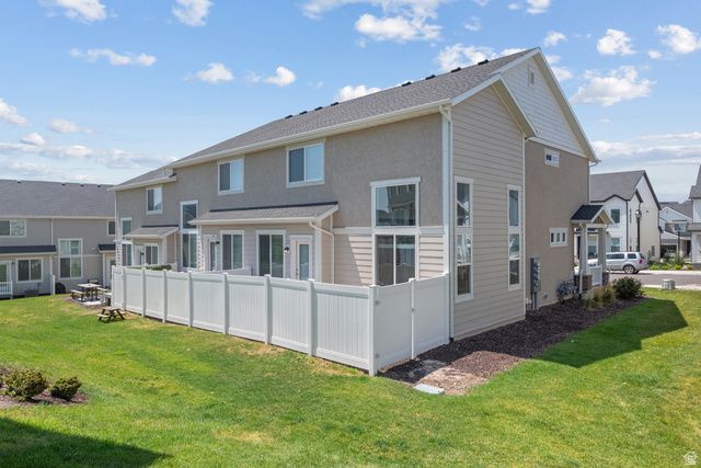 1048 N WAYNE DR, Saratoga Springs, UT 84045