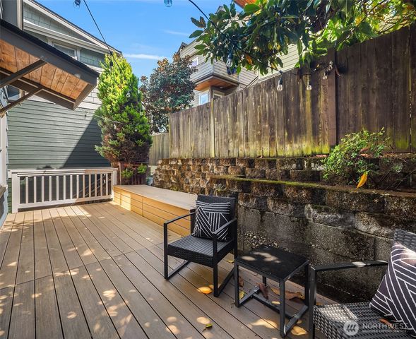 17 W Dravus Street, Seattle, WA 98119