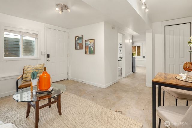 17 W Dravus Street, Seattle, WA 98119