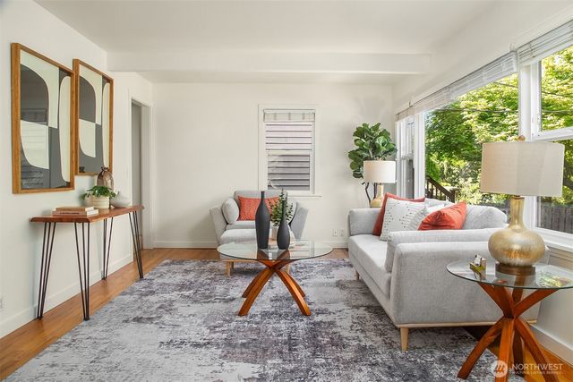 17 W Dravus Street, Seattle, WA 98119