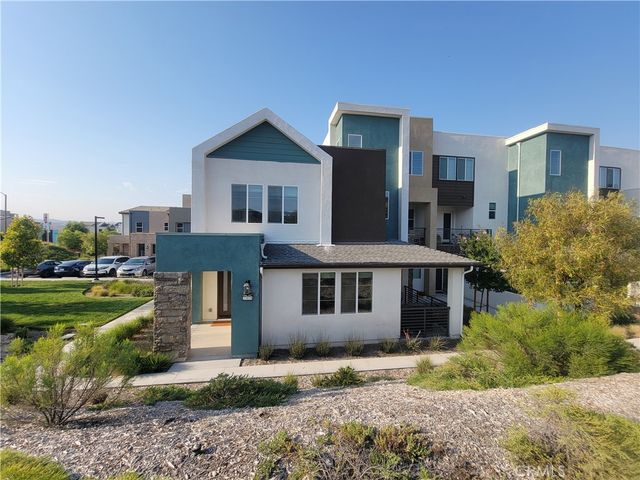 27078 Painted Sky Way, Valencia, CA 91381