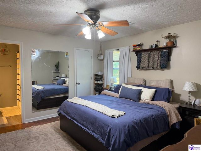 102 Heather Court, Radcliff, KY 40160