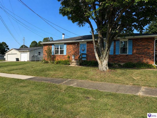 102 Heather Court, Radcliff, KY 40160