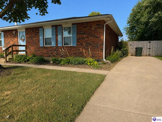 102 Heather Court, Radcliff, KY 40160