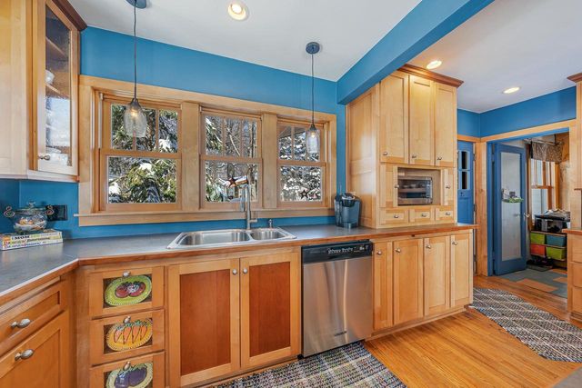 1783 BRIGHTON BEACH ROAD, Menasha, WI 54952