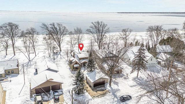 1783 BRIGHTON BEACH ROAD, Menasha, WI 54952