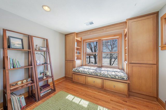 1783 BRIGHTON BEACH ROAD, Menasha, WI 54952