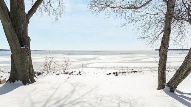 1783 BRIGHTON BEACH ROAD, Menasha, WI 54952