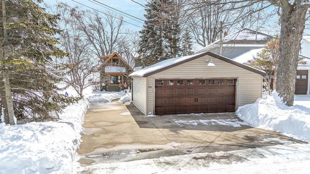 1783 BRIGHTON BEACH ROAD, Menasha, WI 54952