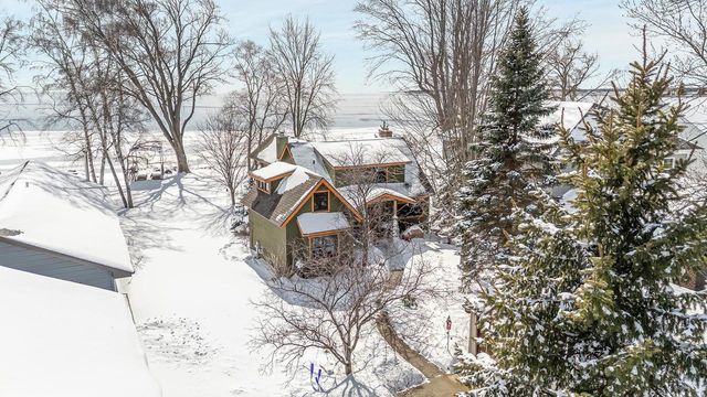 1783 BRIGHTON BEACH ROAD, Menasha, WI 54952