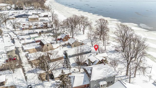 1783 BRIGHTON BEACH ROAD, Menasha, WI 54952