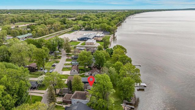 1783 BRIGHTON BEACH ROAD, Menasha, WI 54952