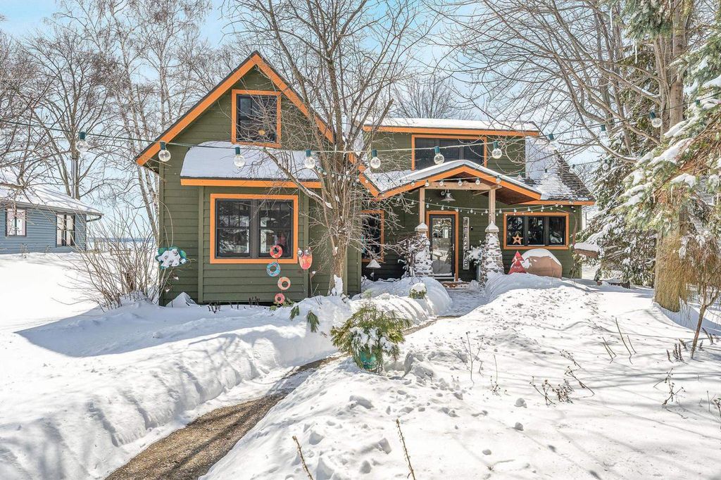 1783 BRIGHTON BEACH ROAD, Menasha, WI 54952