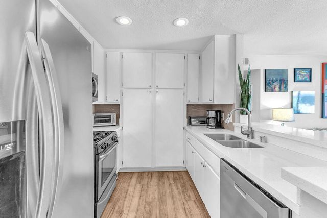 31200 Landau Boulevard 2501, Cathedral City, CA 92234