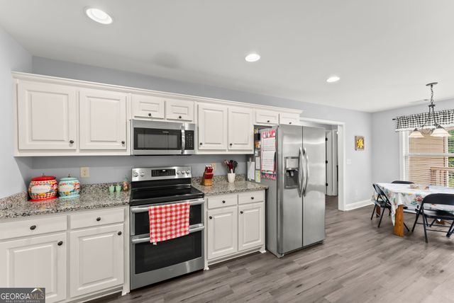 225 Manor Mill Way, Commerce, GA 30529
