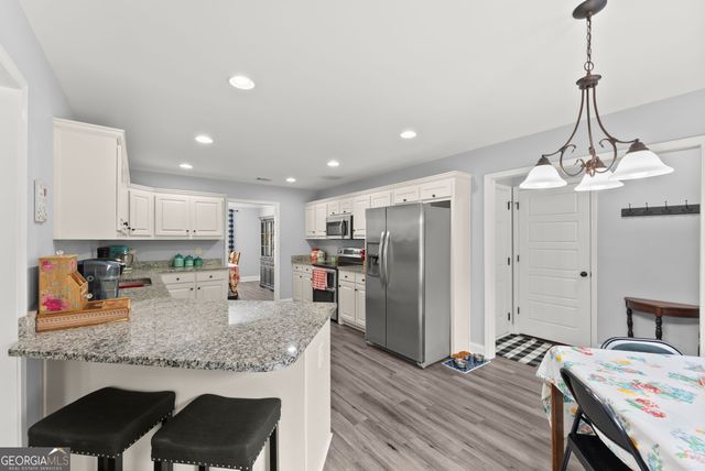 225 Manor Mill Way, Commerce, GA 30529