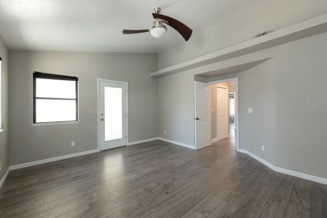 1206 E Kenosha, Fresno, CA 93720
