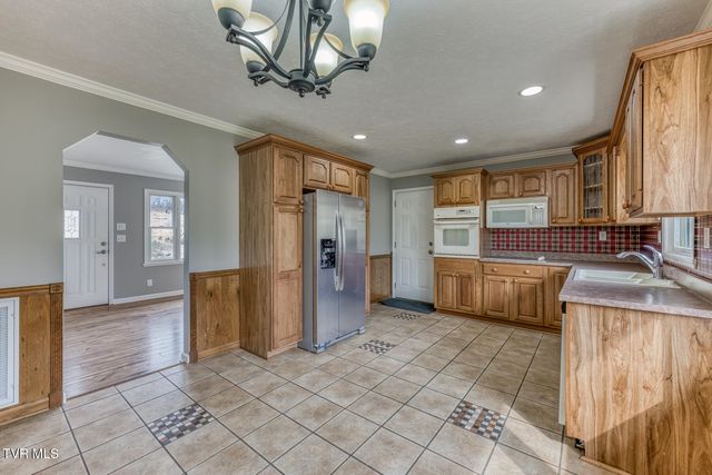 11132 Stanley Valley Road, Gate City, VA 24251