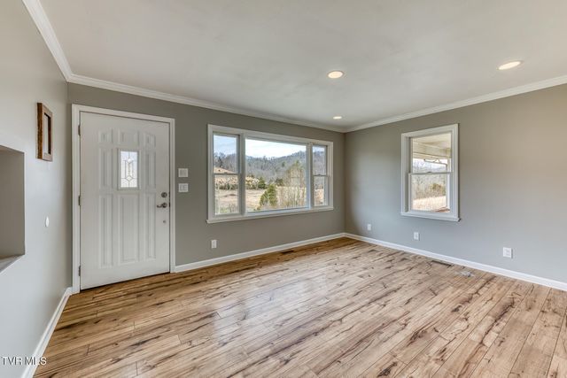 11132 Stanley Valley Road, Gate City, VA 24251