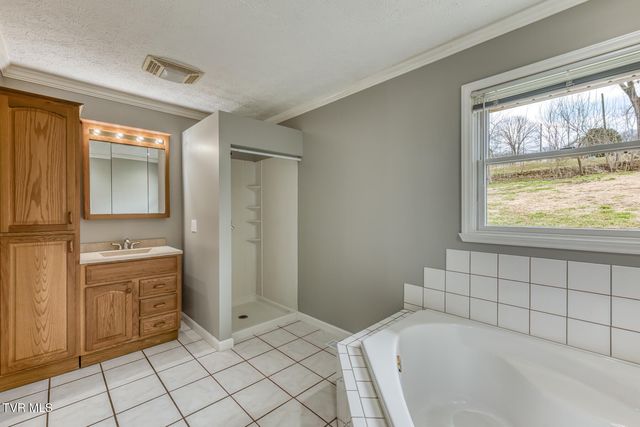 11132 Stanley Valley Road, Gate City, VA 24251