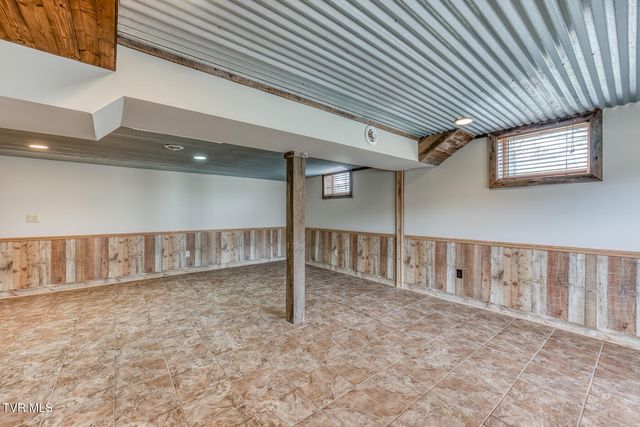 11132 Stanley Valley Road, Gate City, VA 24251