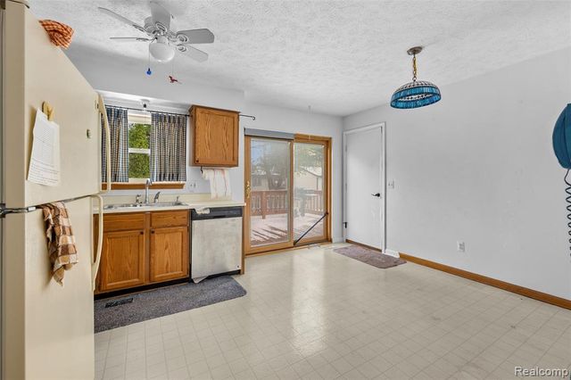 3778 Ponchartrain Drive, Pinckney, MI 48169