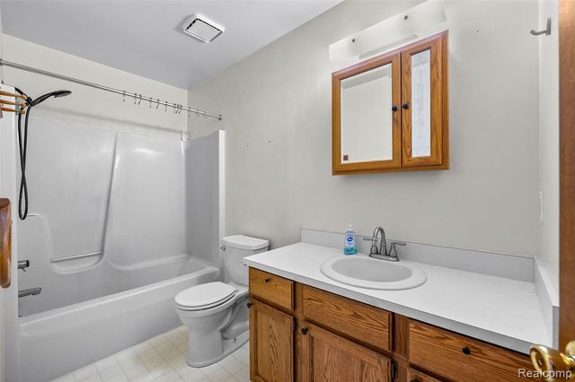 3778 Ponchartrain Drive, Pinckney, MI 48169