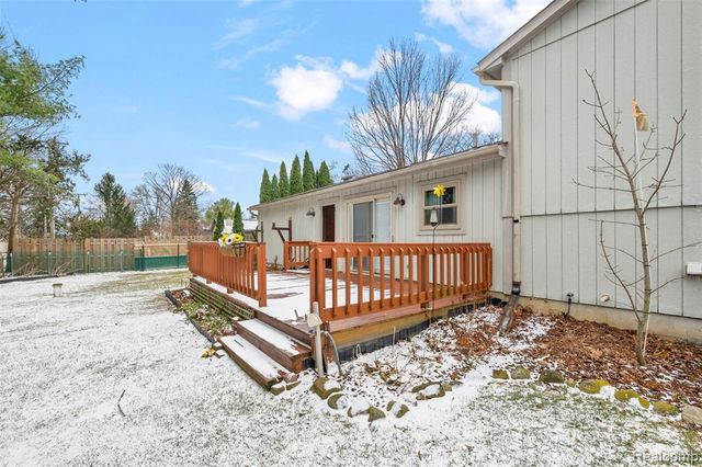 3778 Ponchartrain Drive, Pinckney, MI 48169