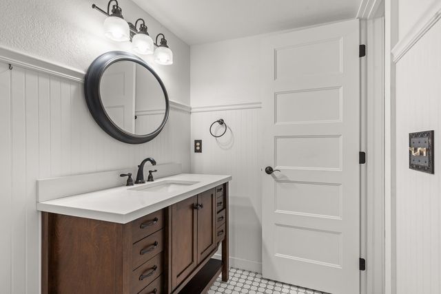 913 Royal Oaks Trail, Brasstown, NC 28902