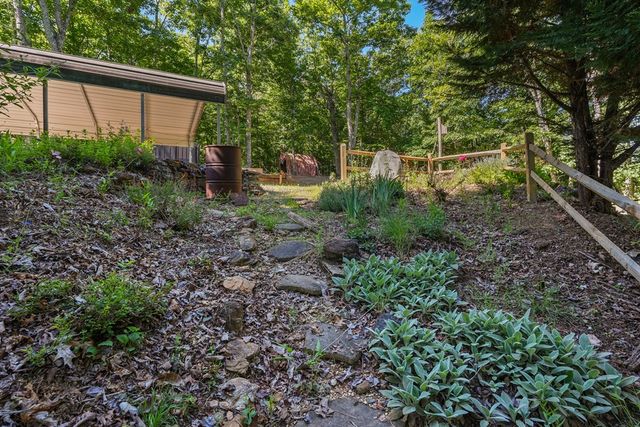 913 Royal Oaks Trail, Brasstown, NC 28902