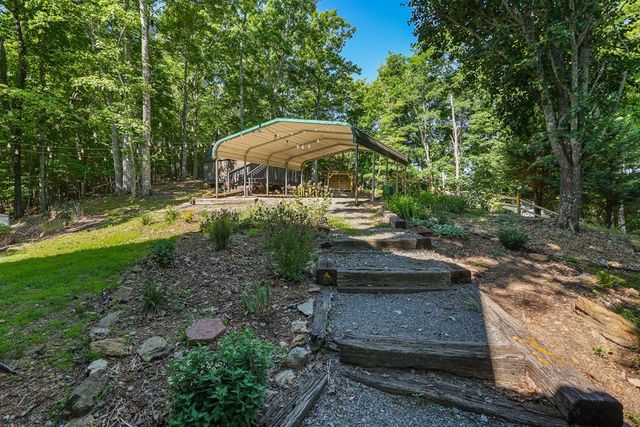913 Royal Oaks Trail, Brasstown, NC 28902